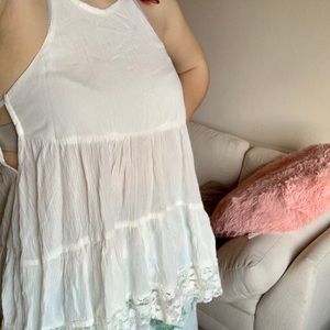 NEW WITH TAGS Q White Flowy Shirt/Dress